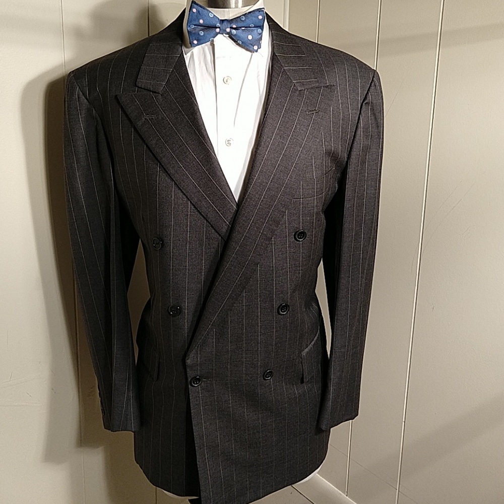 Brioni Pin Stripe LanaVergine Double Breasted 🏆HP